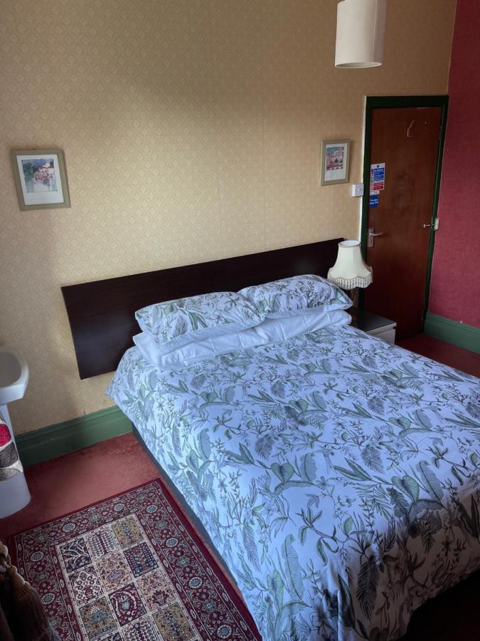 Chimneys Guest House 布莱克本 外观 照片